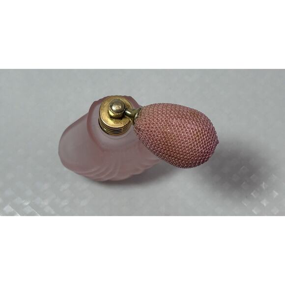 Vintage FROSTED Pink Glass Perfume Bottle Spray Atomizer w/ Pink Bulb Empty - Picture 8 of 12
